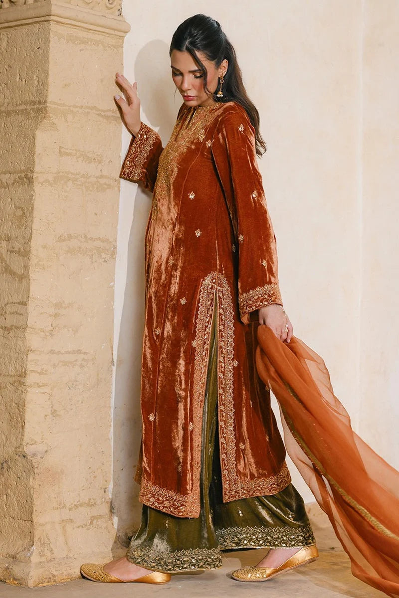Ansab Jahangir Qissa Luxury Velvets '26 - Qissa Shirt And Dupatta