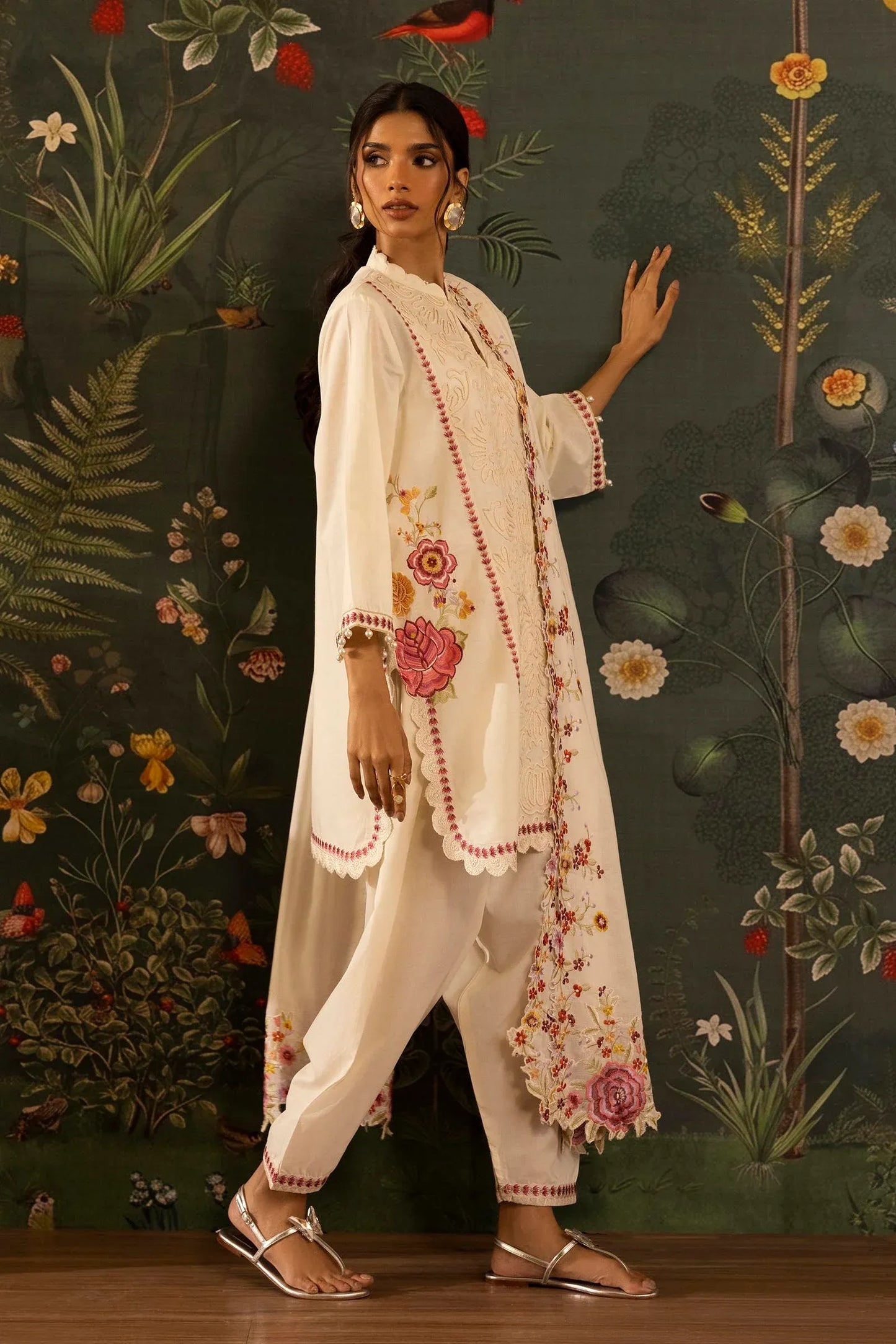 Sana Safinaz Eid Edit '26 - Stitched Embroidered Lawn Shirt+ Shalwar | Ss26sge419p2t