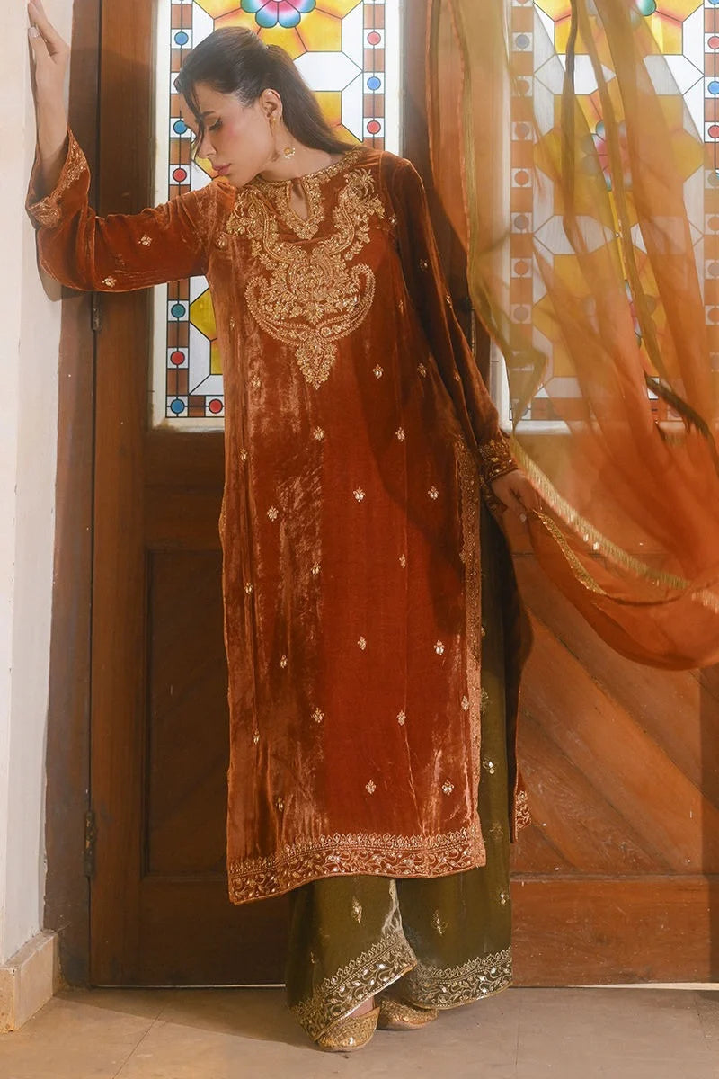 Ansab Jahangir Qissa Luxury Velvets '26 - Qissa Shirt And Dupatta