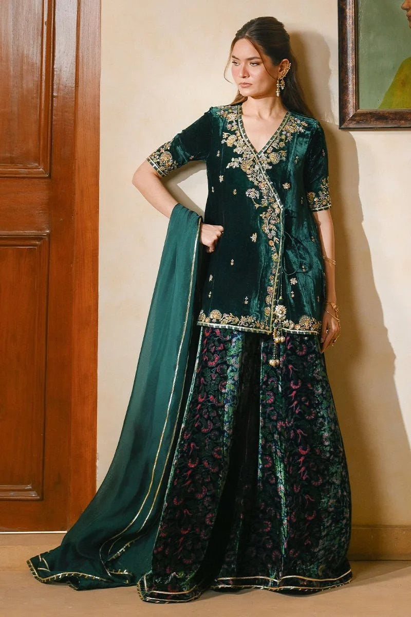 Ansab Jahangir Qissa Luxury Velvets '26 - Saaz Angarkha And Dupatta