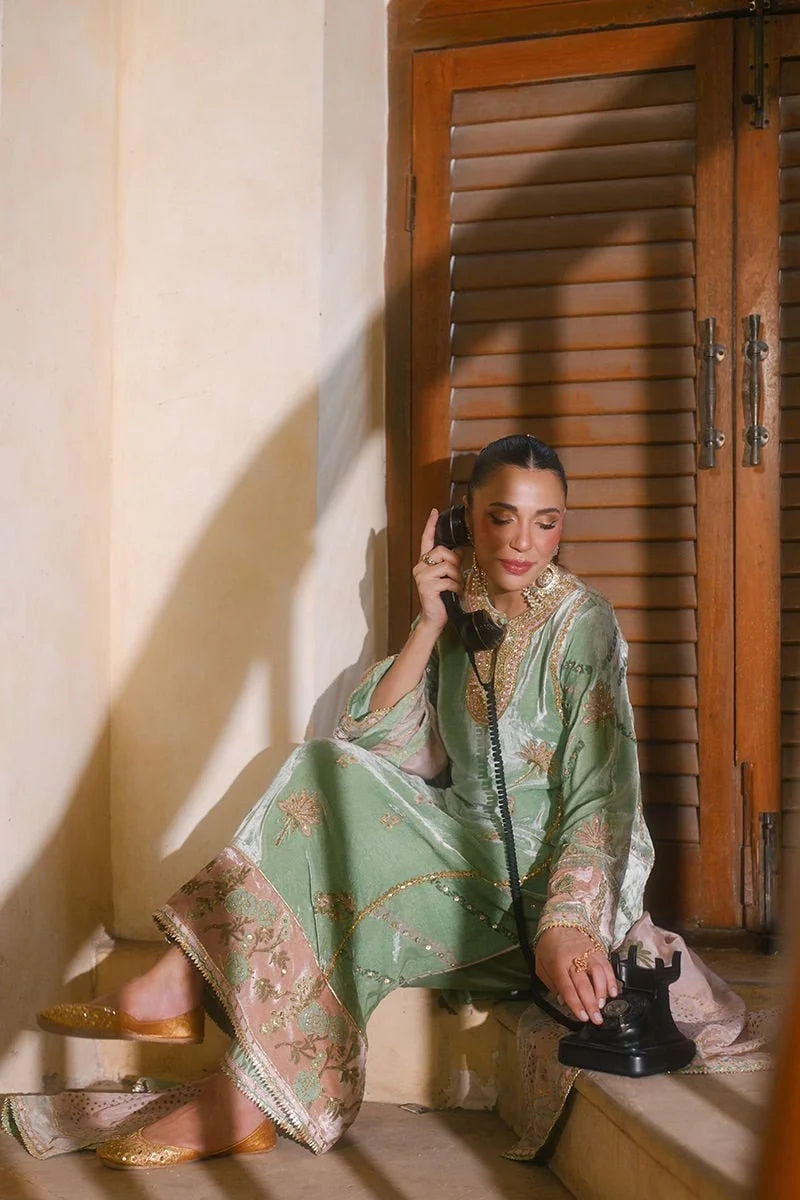 Ansab Jahangir Qissa Luxury Velvets '26 - Sana Shirt And Dupatta