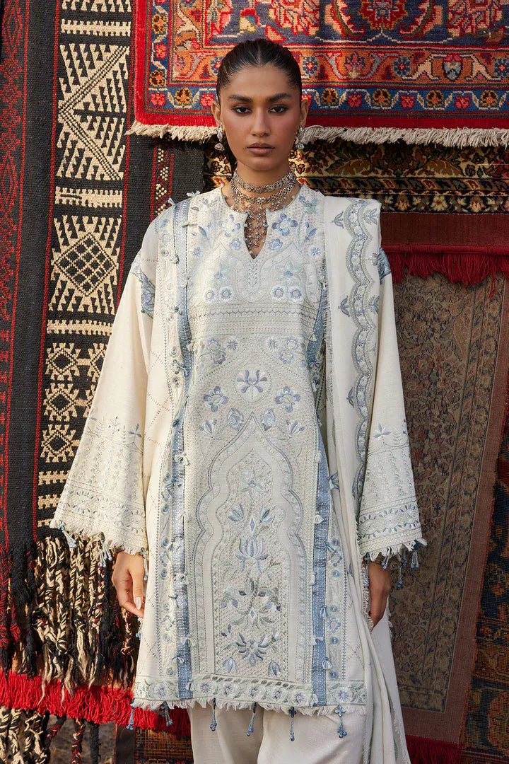 Zaha Winter '25 - Leila (ZW25-02)