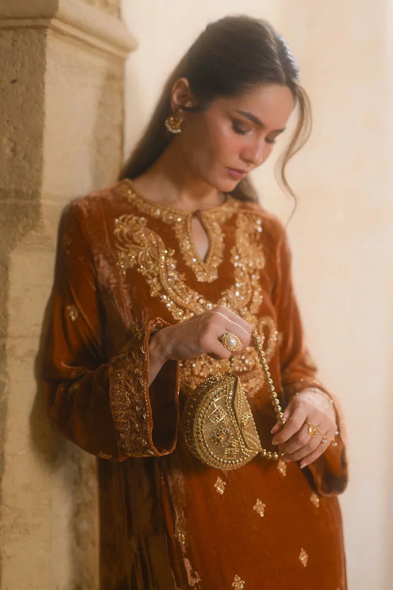 Ansab Jahangir Qissa Luxury Velvets '26 - Gulnoor Kaftan