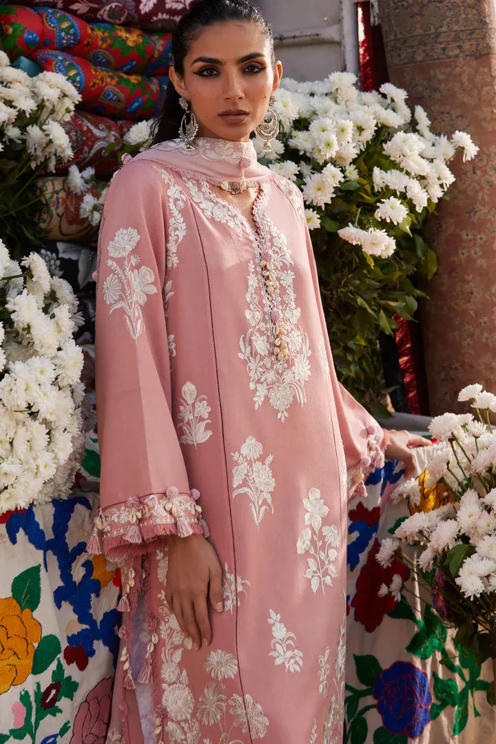 Zaha Winter '25 - Nira (ZW25-05)