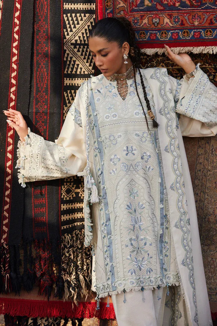 Zaha Winter '25 - Leila (ZW25-02)