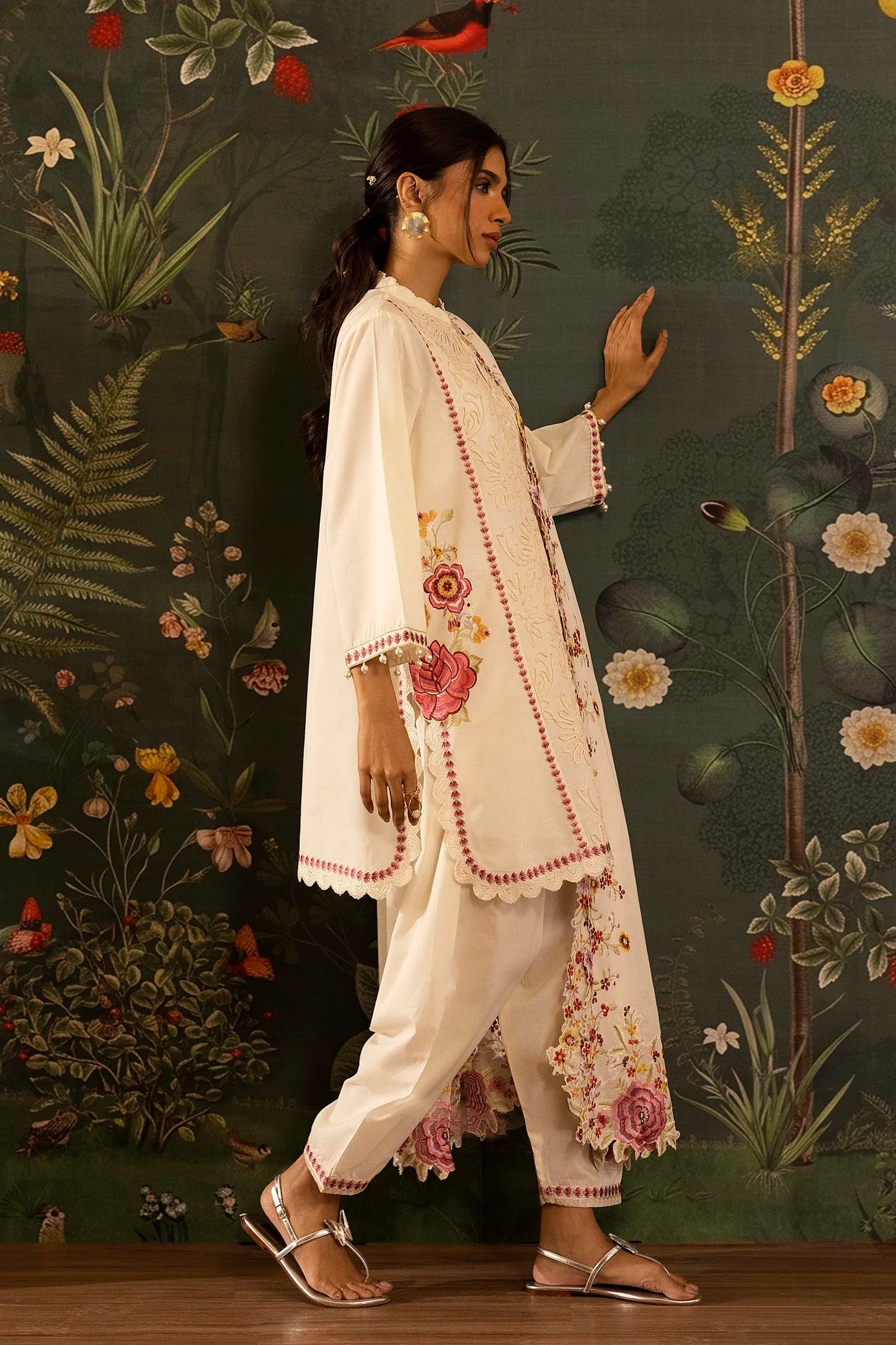 Sana Safinaz Eid Edit '26 - Stitched Embroidered Lawn Shirt+ Shalwar | Ss26sge419p2t