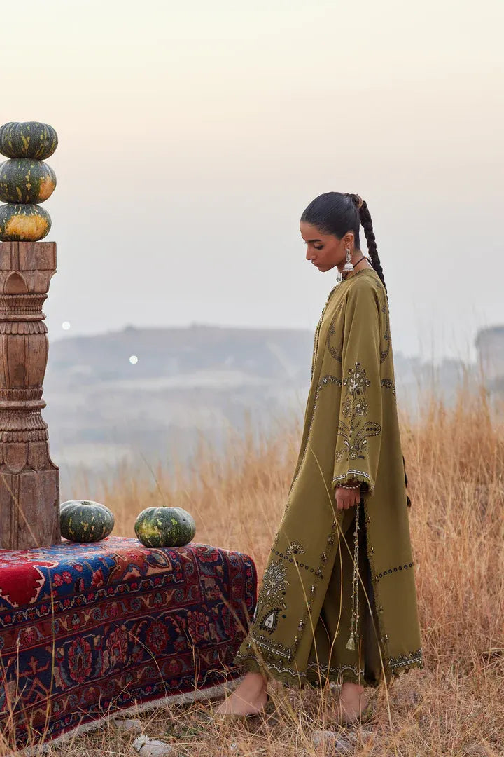 Zaha Winter '25 - Nayra (ZW25-07)