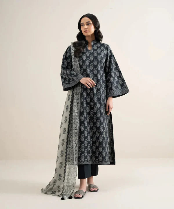 Sapphire Summer '26 - 3 Piece - Embroidered Lawn Suit - 3pdys26v5136