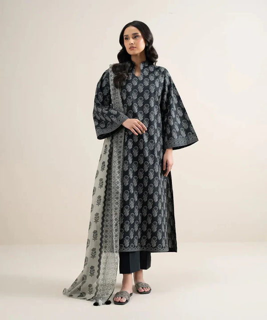 Sapphire Summer '26 - 3 Piece - Embroidered Lawn Suit - 3pdys26v5136