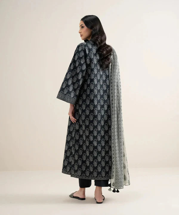 Sapphire Summer '26 - 3 Piece - Embroidered Lawn Suit - 3pdys26v5136