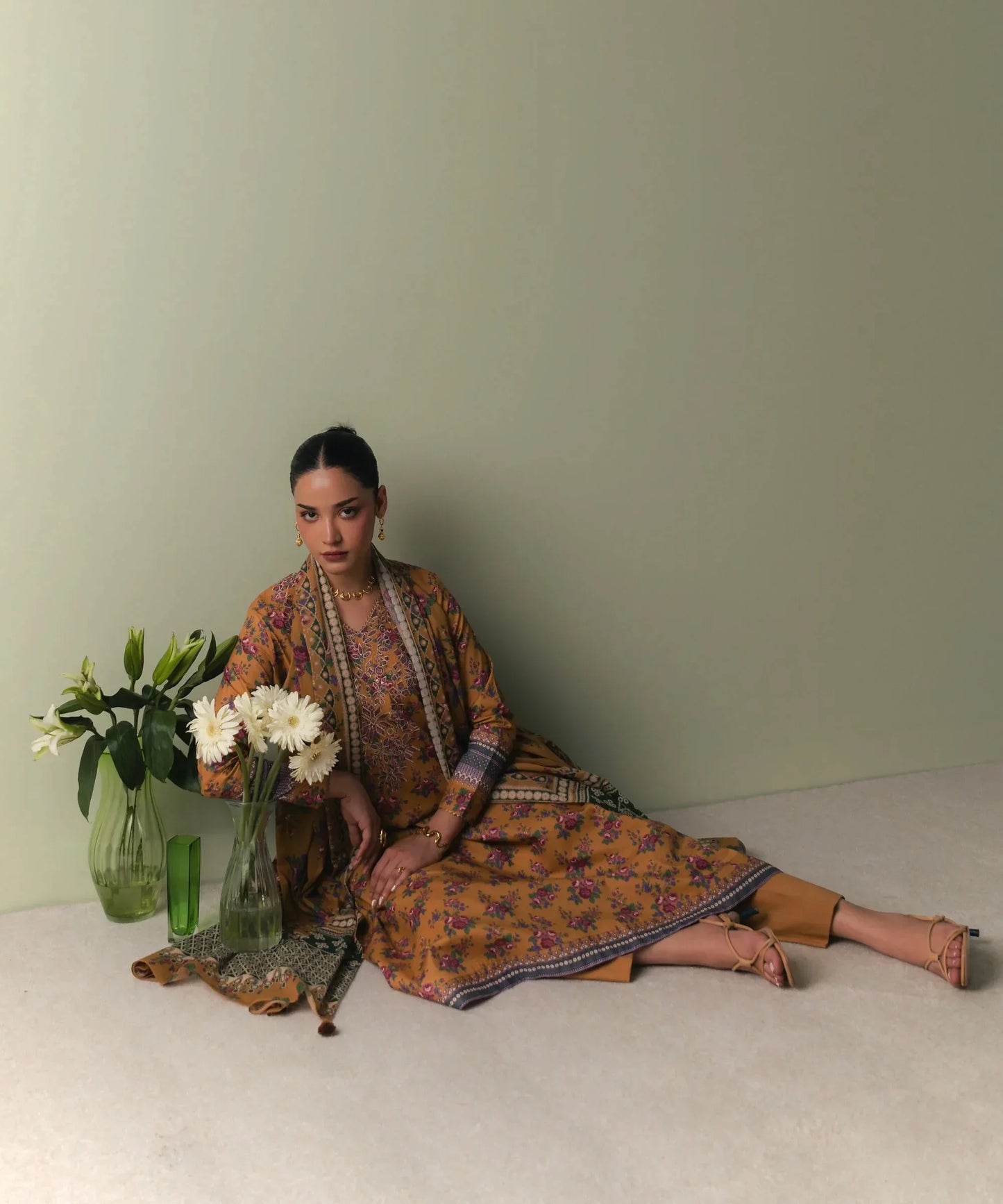 Sapphire Summer '26 - 3 Piece - Embroidered Lawn Suit - U2dedys26v59