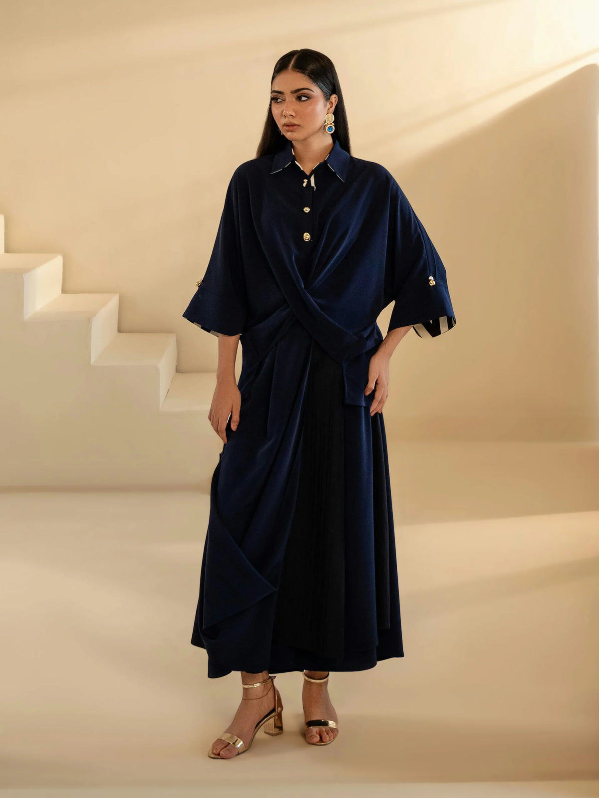 Iqa Lea '26 - Livia - Navy Blue