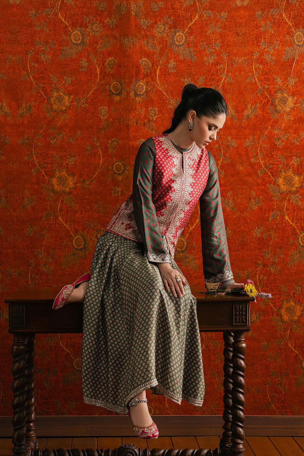 Ethnc Rozana Winter Drop 1 '26 - EMBROIDERED SHIRT | E4704-103-707