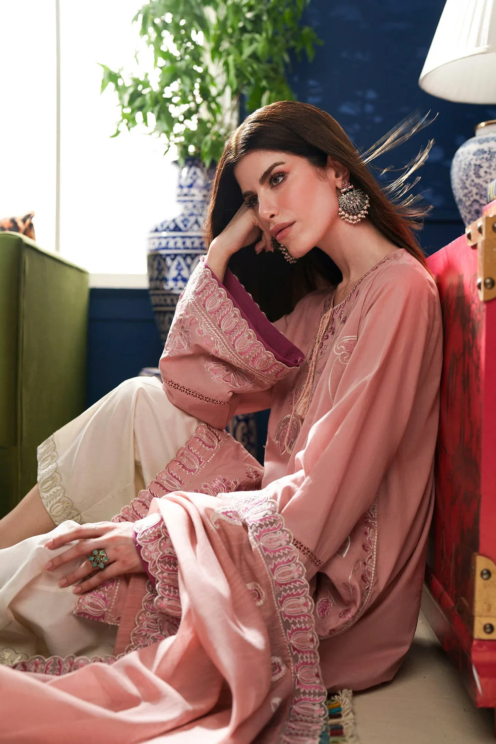 Ethnc Rozana '26 - Embroidered Suit | E4357/103/426