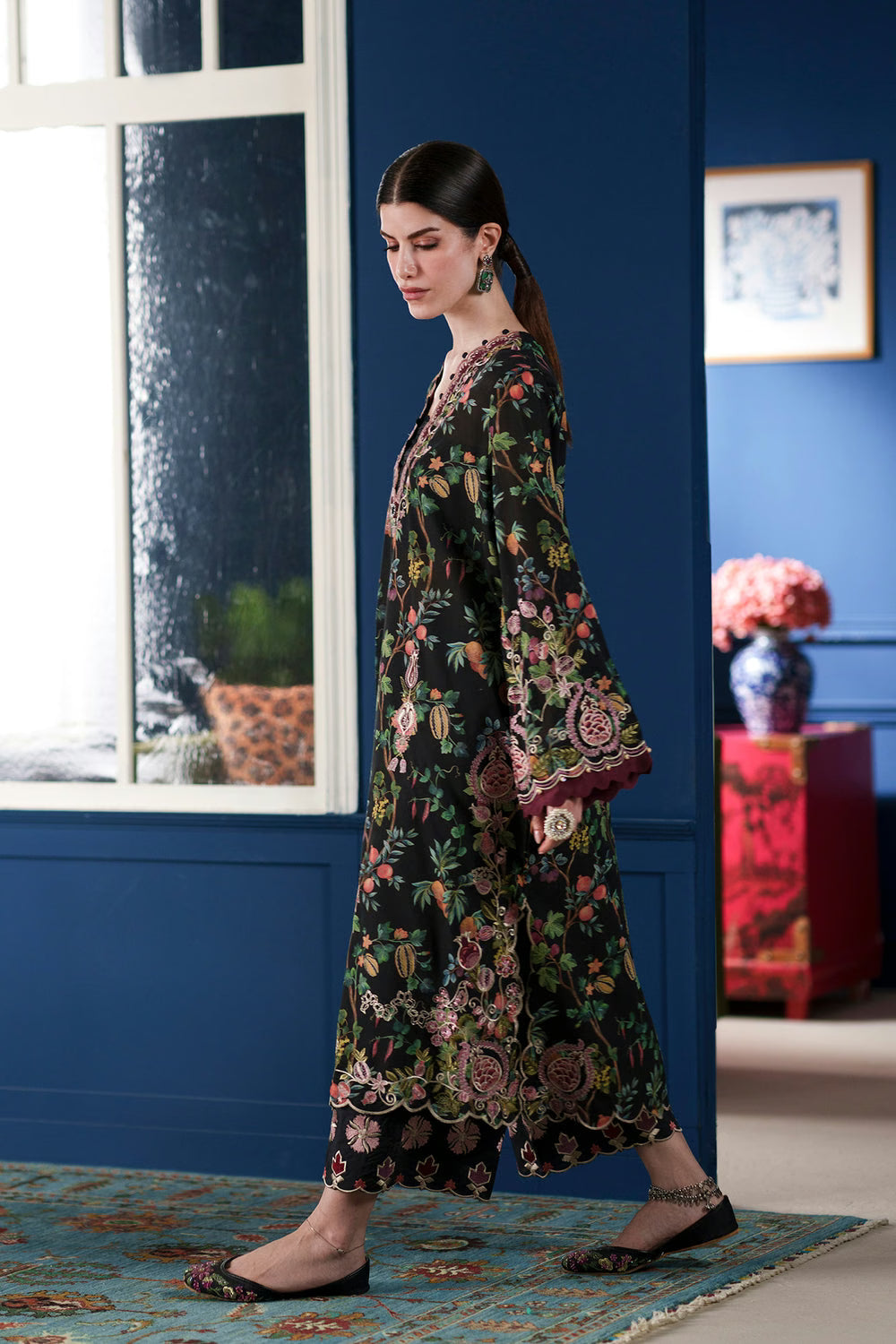Ethnc Rozana '26 - Embroidered Suit | E4522/103/902