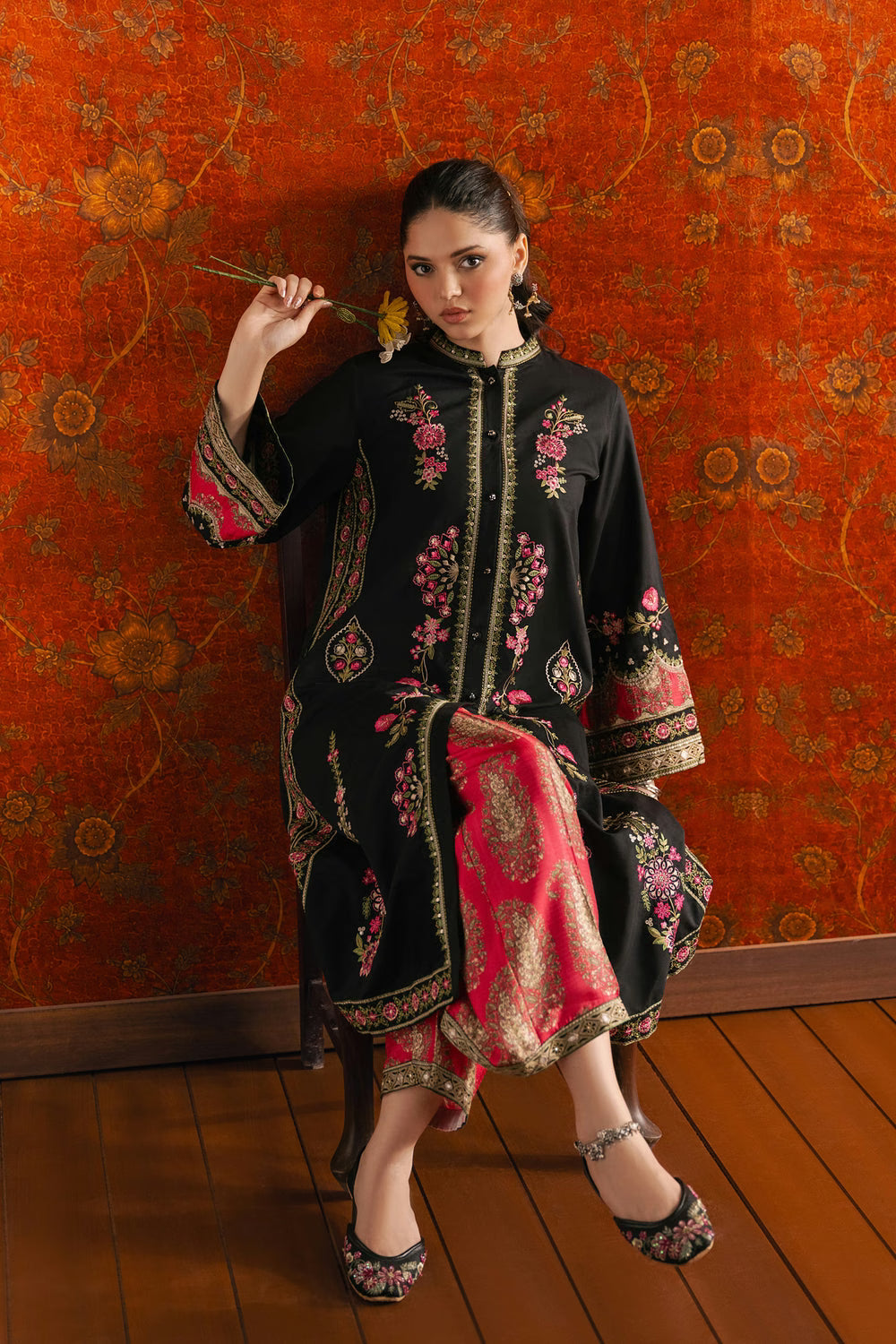 Ethnc Rozana Winter Drop 1 '26 - EMBROIDERED SUIT | E4701/103/901