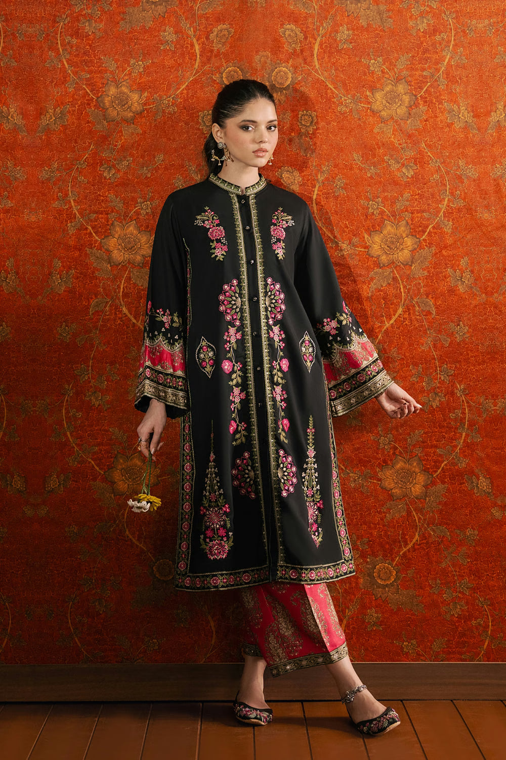 Ethnc Rozana Winter Drop 1 '26 - EMBROIDERED SUIT | E4701/103/901