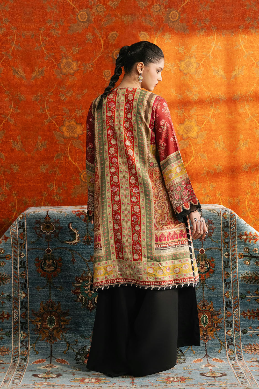 Ethnc Rozana Winter Drop 1 '26 - EMBROIDERED SUIT | E4727-103-414
