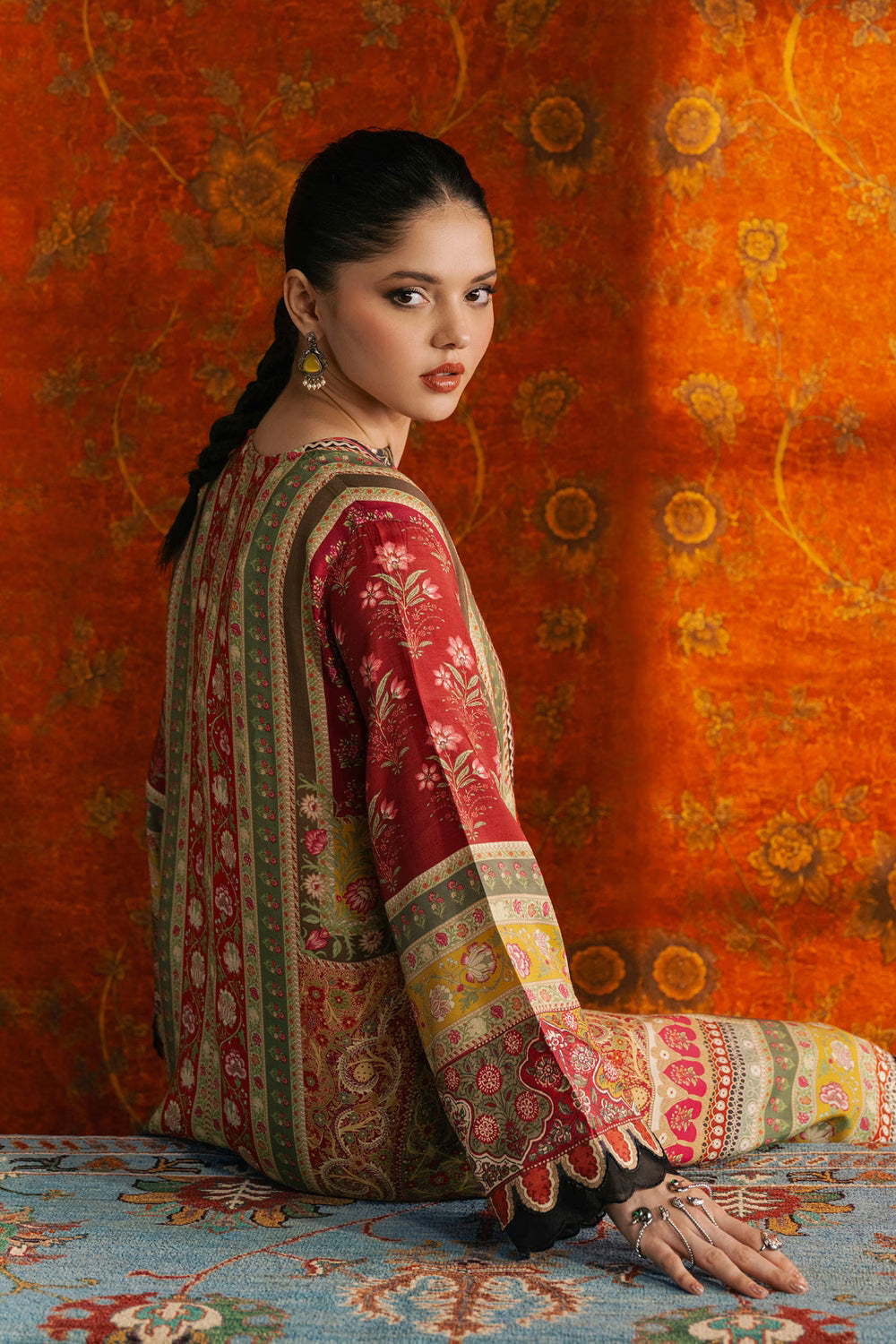 Ethnc Rozana Winter Drop 1 '26 - EMBROIDERED SUIT | E4727-103-414