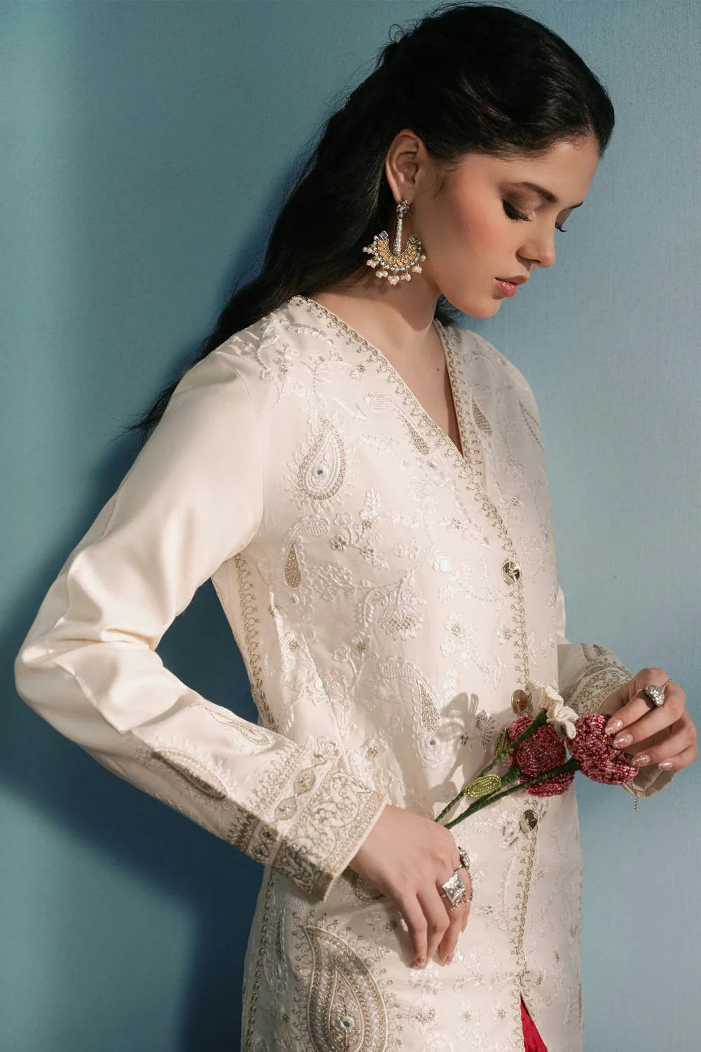 Ethnc Rozana Winter Drop 1 '26 - EMBROIDERED SUIT | E4740/103/002
