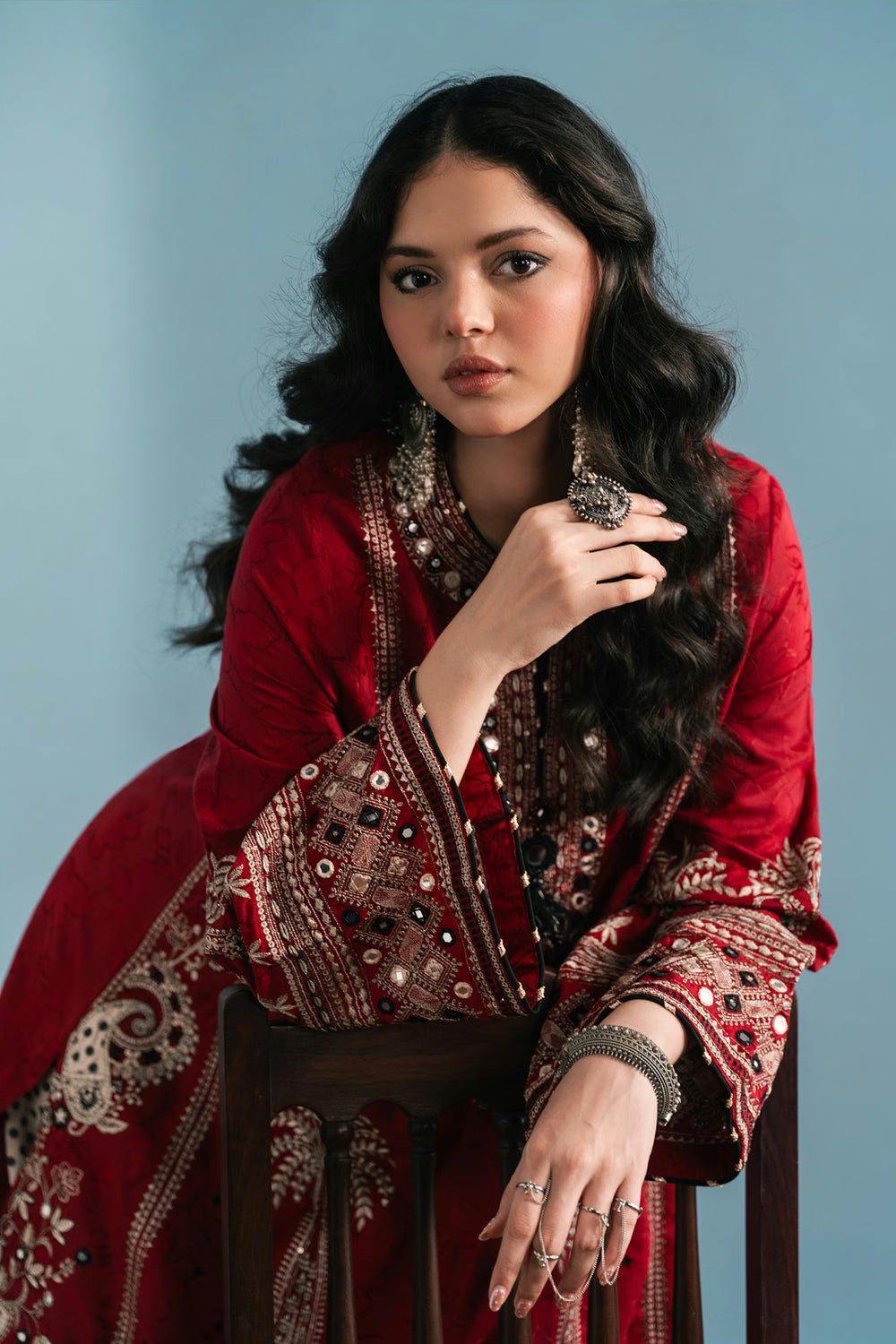 Ethnc Rozana Winter Drop 1 '26 - EMBROIDERED SUIT | E4752-103-415