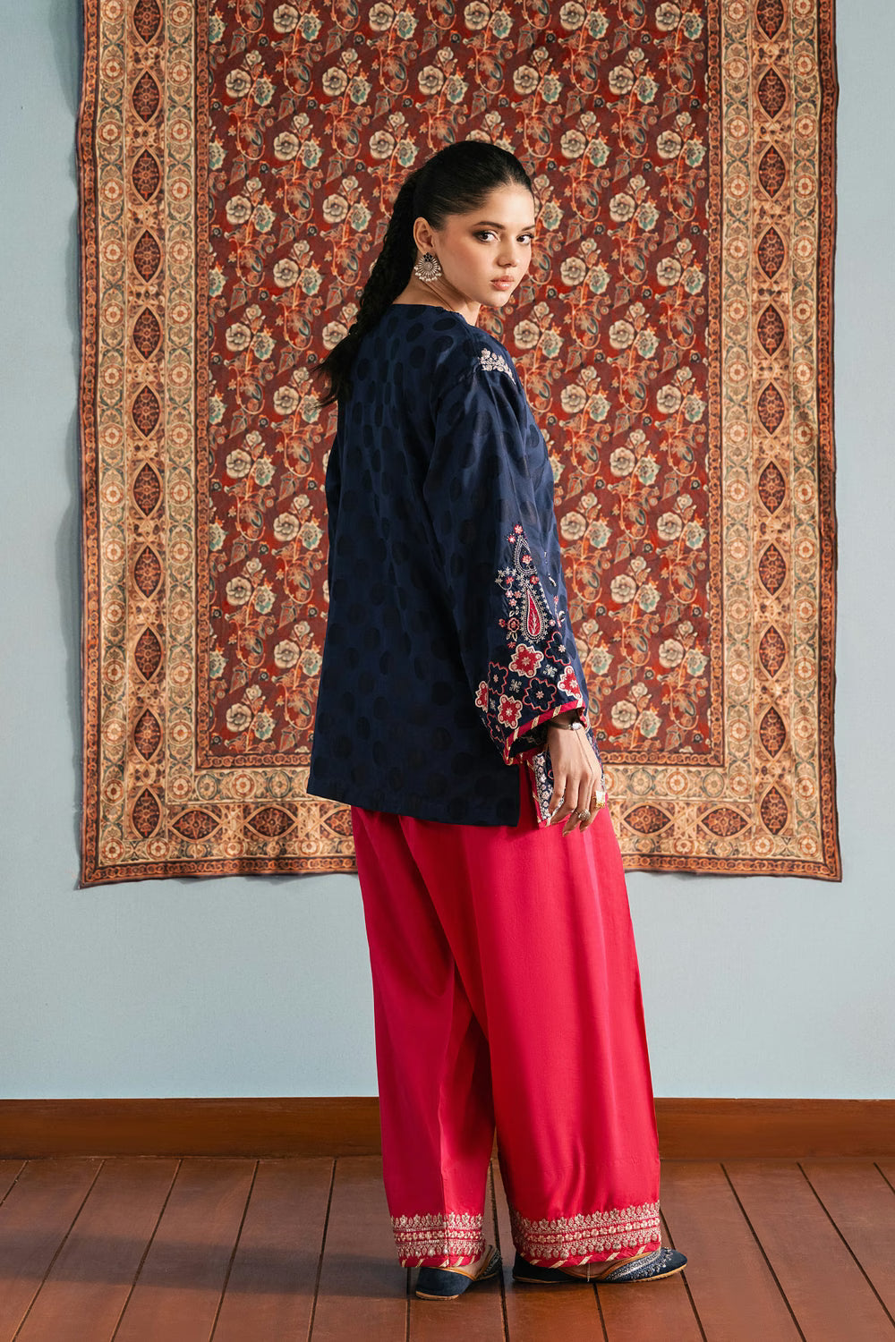 Ethnc Rozana Winter Drop 1 '26 - EMBROIDERED SUIT | E4756/103/620