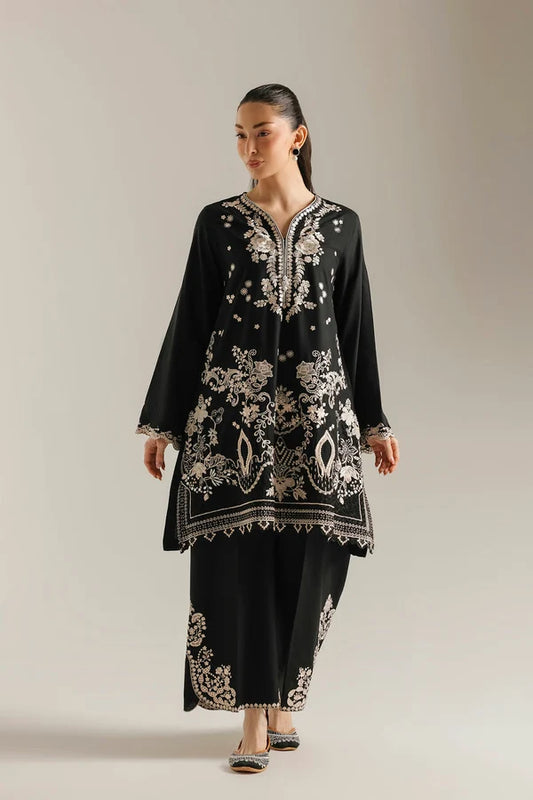 Ethnc Rozana '26 - Embroidered Suit | E4764-103-901