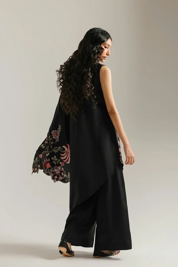 Ethnc Rozana '26 - EMBROIDERED SUIT | E4832-103-901