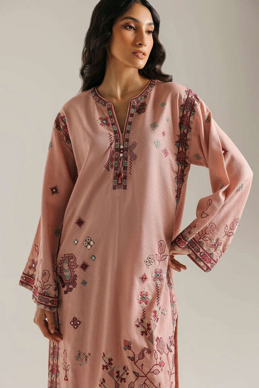 Ethnc Rozana '26 - EMBROIDERED SUIT | E4877-103-315