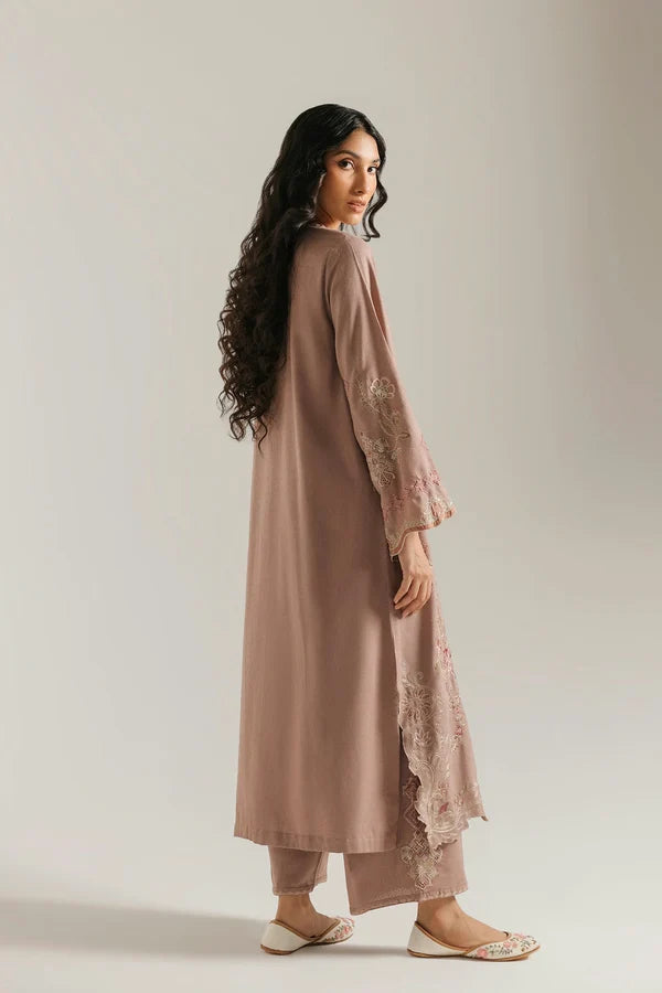 Ethnc Rozana '26 - EMBROIDERED SUIT | E4878-103-815