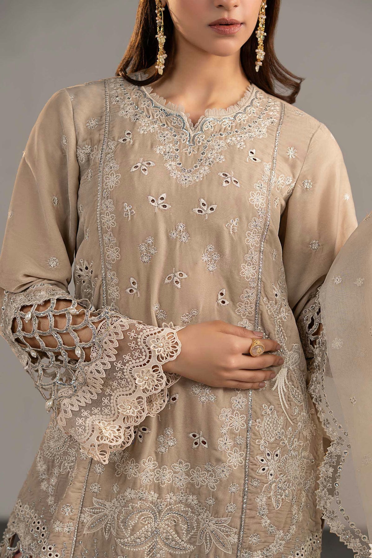 Maria.B Luxury Formals Velvet '26 - 3 Piece Embroidered Velvet Suit | SFW2533-OFW