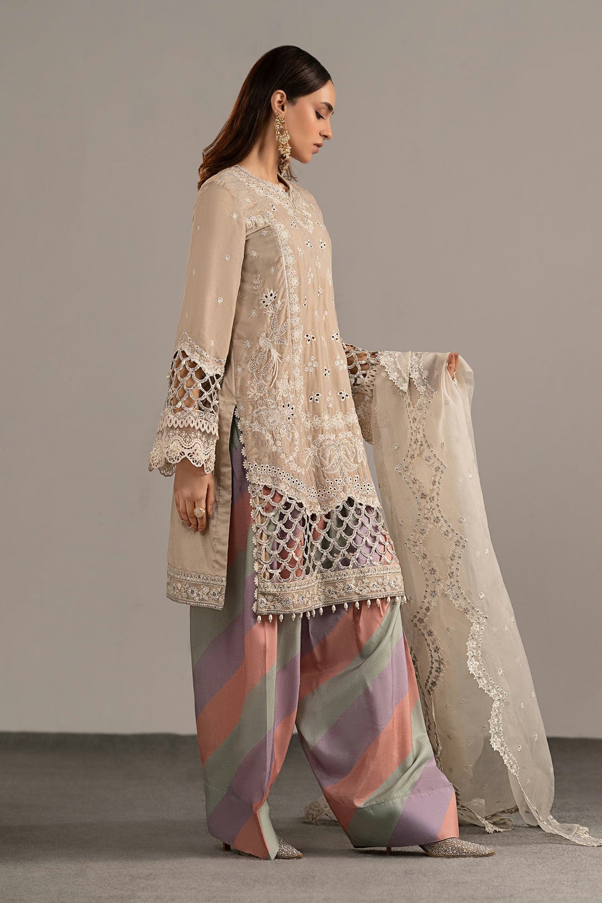 Maria.B Luxury Formals Velvet '26 - 3 Piece Embroidered Velvet Suit | SFW2533-OFW