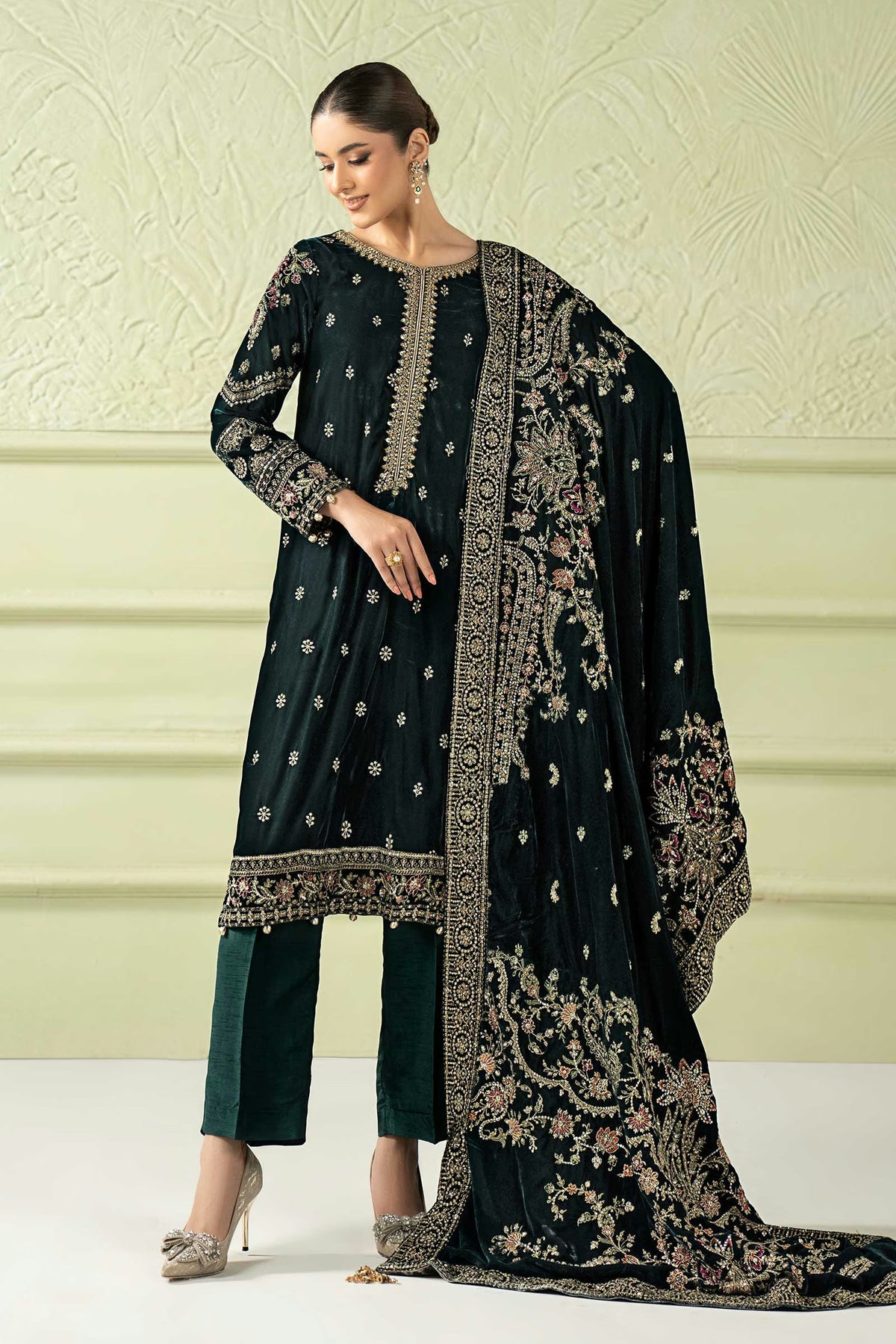 Maria.B Luxury Formals Velvet '26 - 3 Piece Embroidered Velvet Suit | SFW2546-GRN