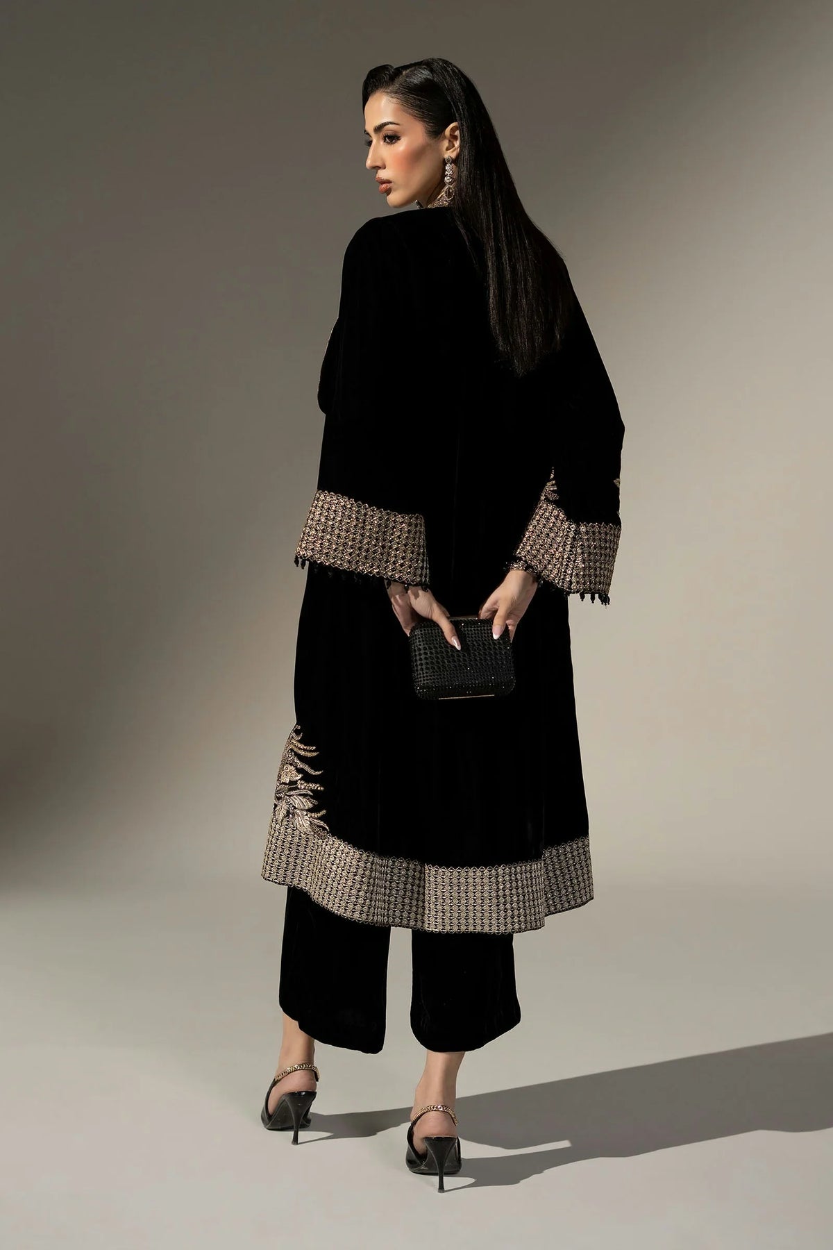 Maria.B Luxury Formals Velvet '26 - 3 Piece Embroidered Velvet Suit | SFW2638-BLK