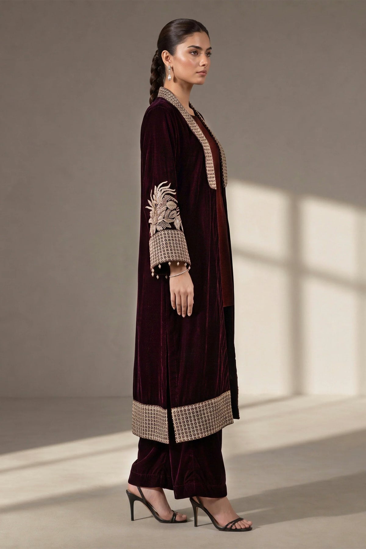 Maria.B Luxury Formals Velvet '26 - 3 Piece Embroidered Velvet Suit | SFW2638-MRN