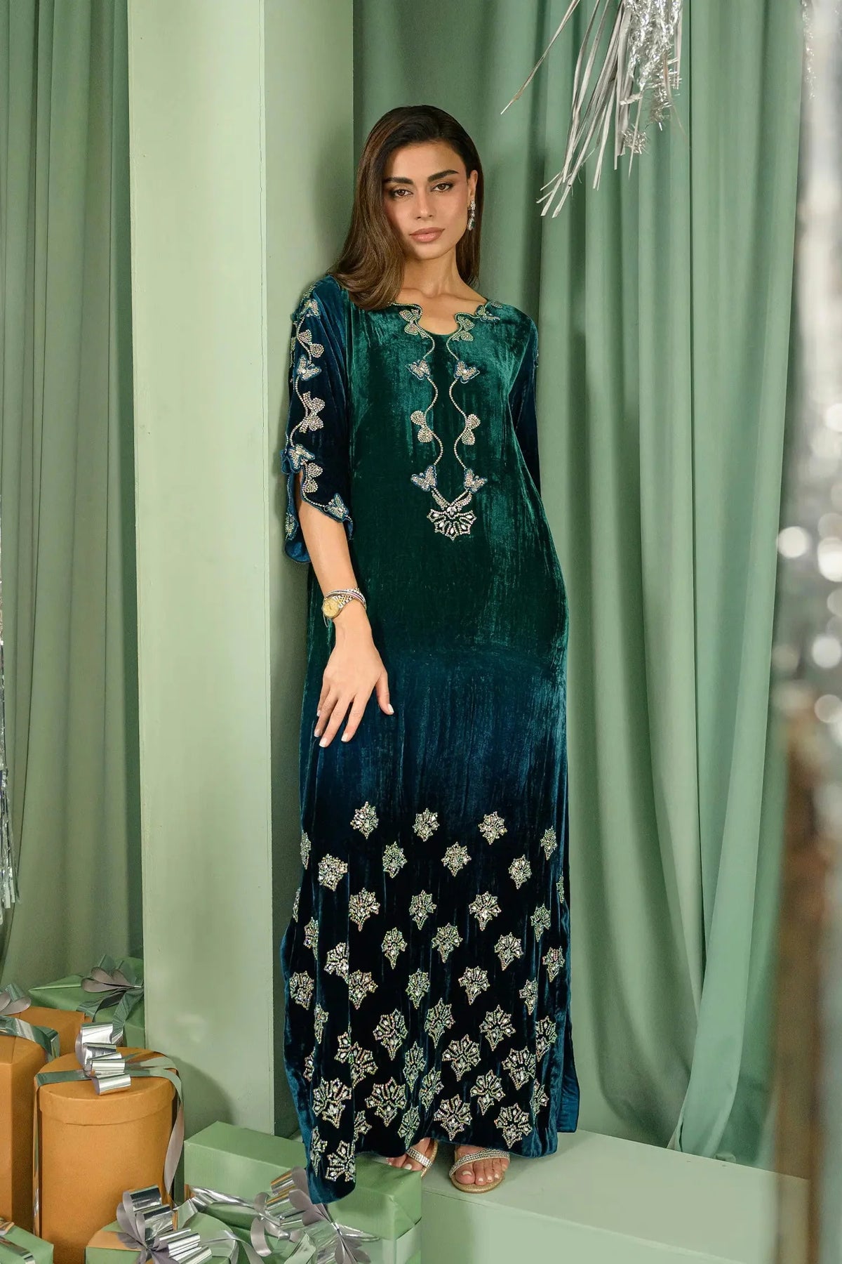 Flairs Studio Lustre The Velvet Glow '26 - Teal Drizzle