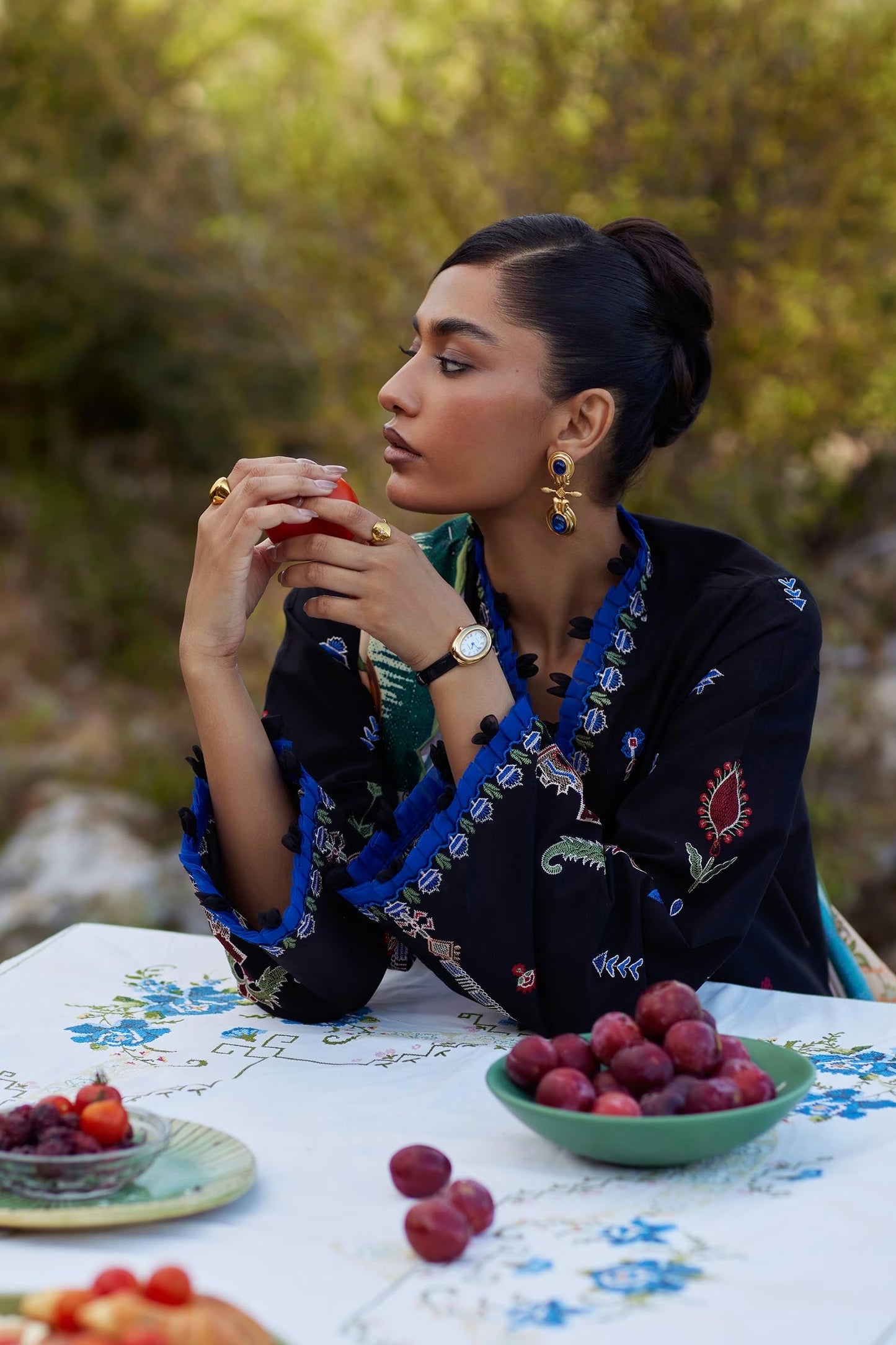 Sana Safinaz Unstitched Embroidered 3 Piece Muzlin Suit | M262-015b-cl