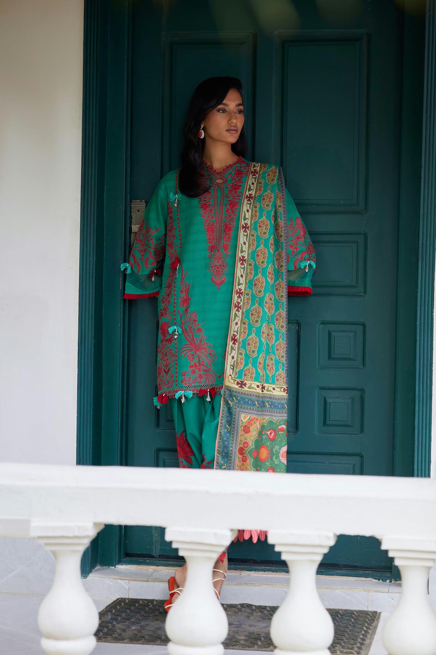 Sana Safinaz Unstitched Embroidered 3 Piece Muzlin Suit | M262-002a-dc