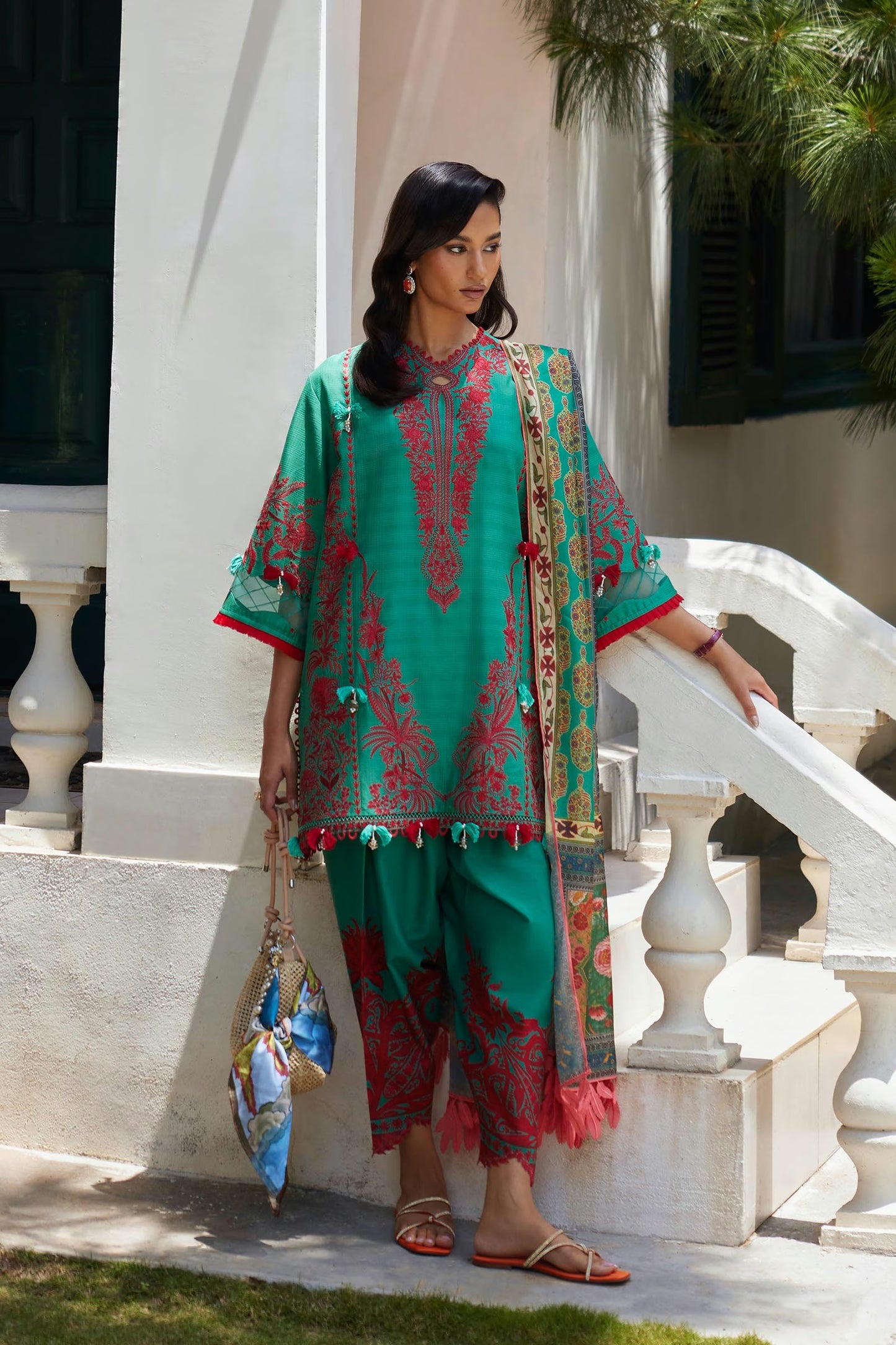 Sana Safinaz Unstitched Embroidered 3 Piece Muzlin Suit | M262-002a-dc