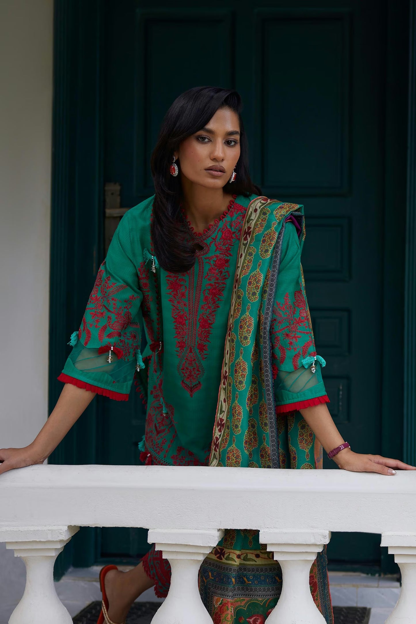 Sana Safinaz Unstitched Embroidered 3 Piece Muzlin Suit | M262-002a-dc