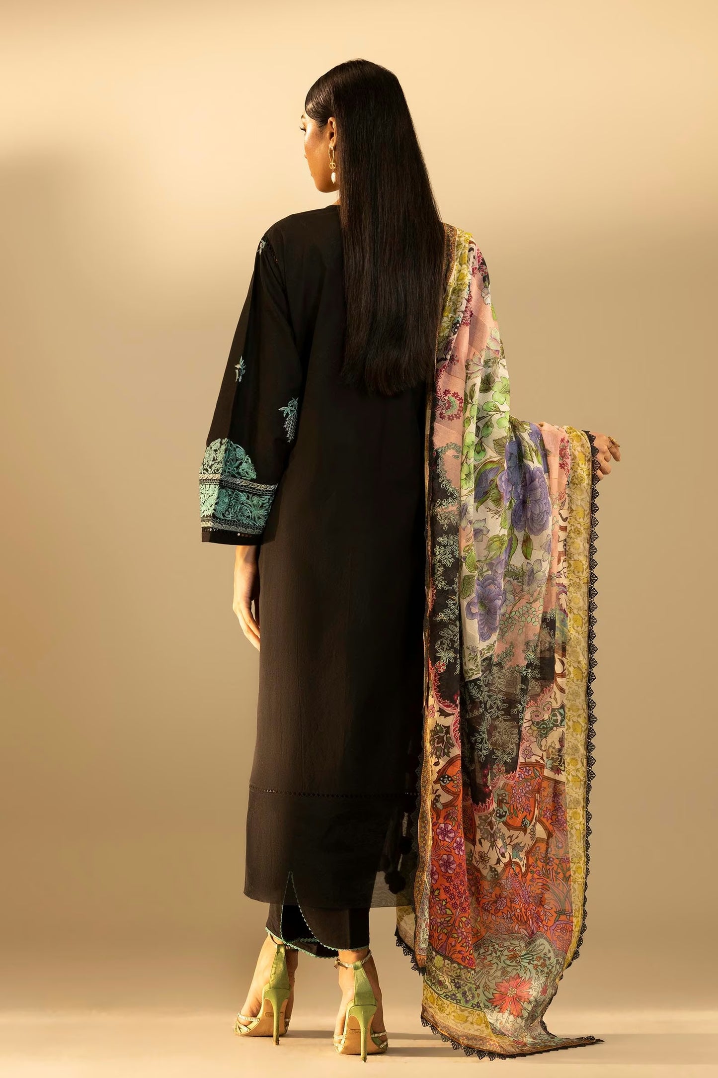 Sana Safinaz Unstitched Embroidered 3 Piece Muzlin Suit | M262-018a-dd