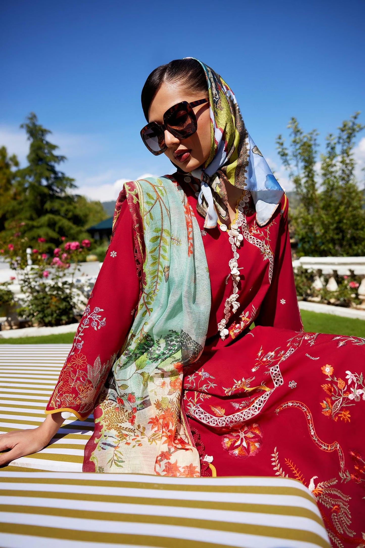 Sana Safinaz Unstitched Embroidered 3 Piece Muzlin Suit | M262-003b-ch