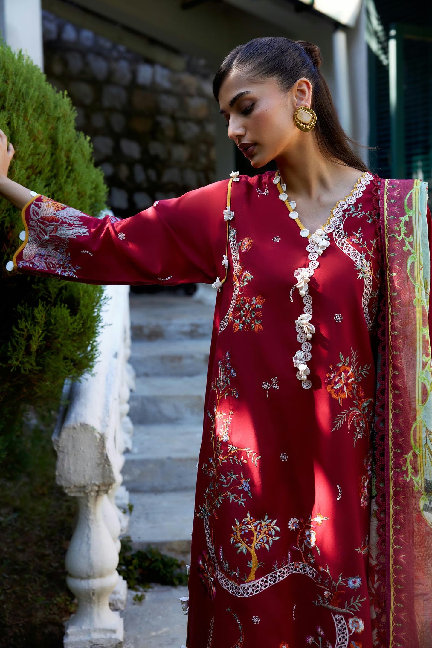 Sana Safinaz Unstitched Embroidered 3 Piece Muzlin Suit | M262-003b-ch