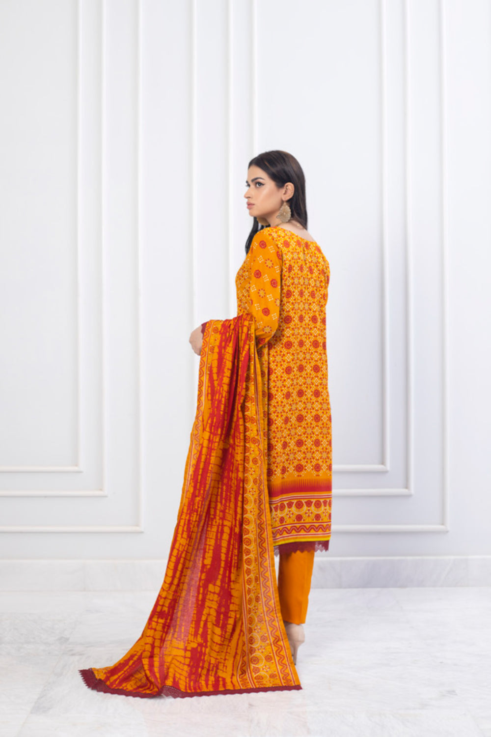 Erum Misha Printed Lawn Collection Orange Suit-Set